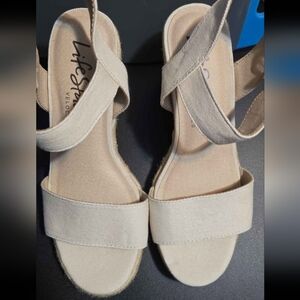 Life Stride Cream Espadrille Shoes with Elegant Design